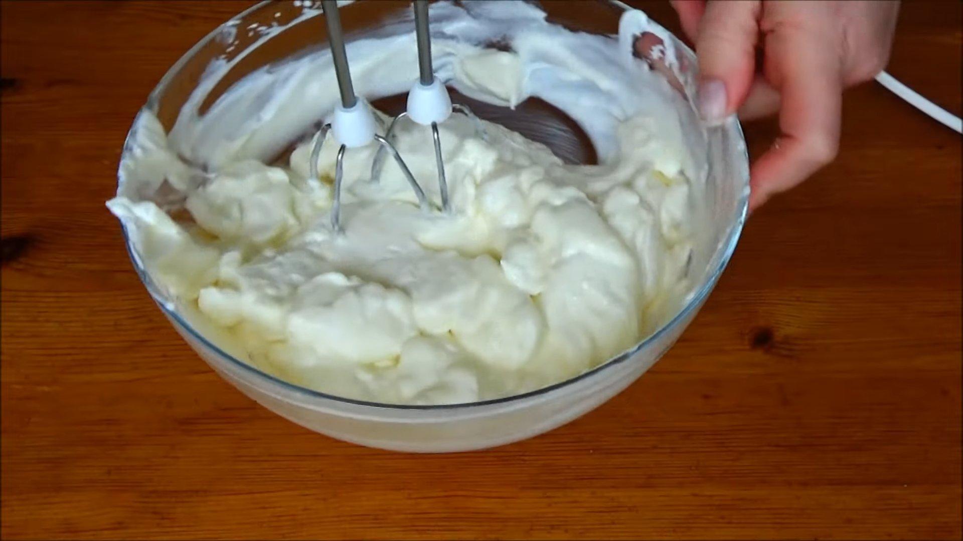 وصفة - كريمة الماسكاربوني اللذيذة مع الكريمة الحامضة - الخطوة 6-1