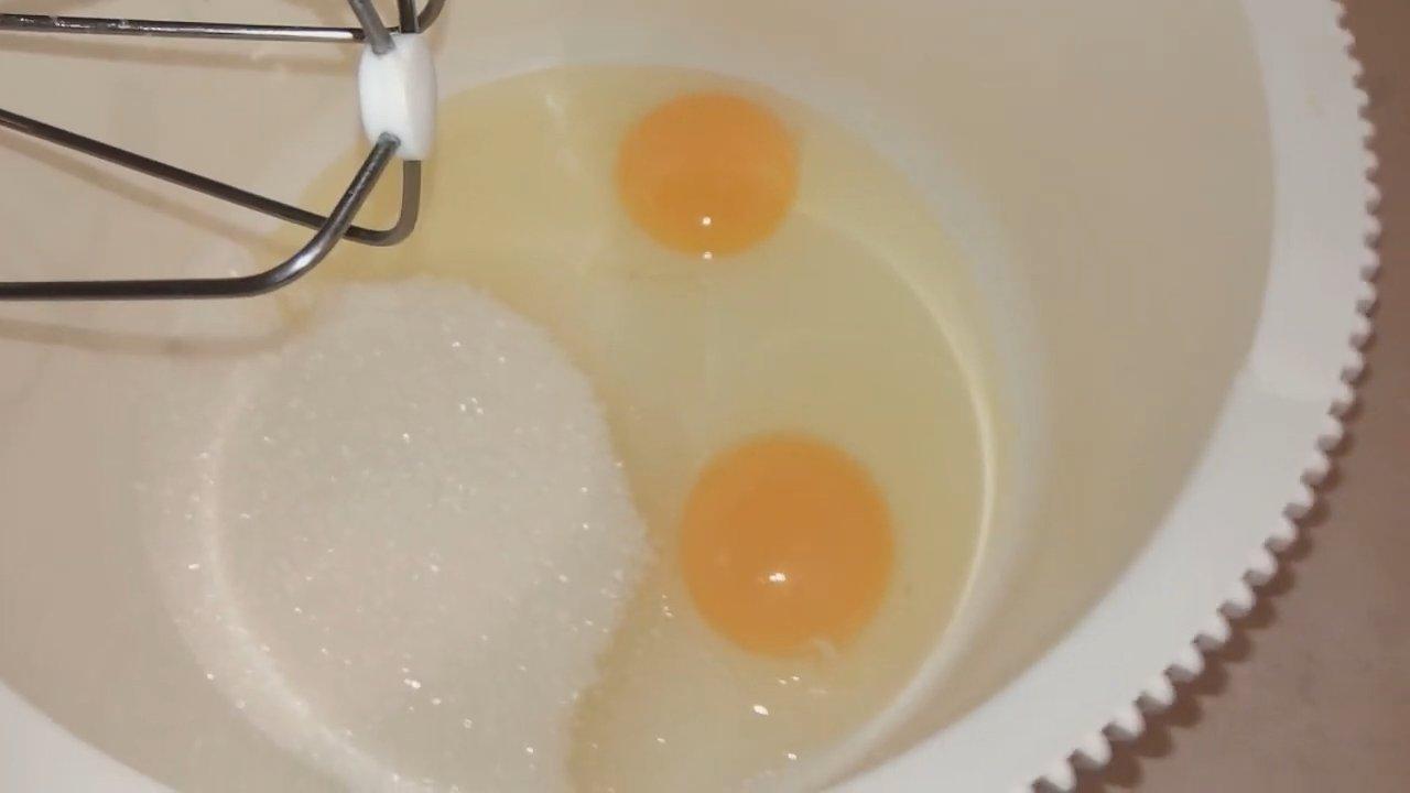 Recepta - Pastís de carbassa amb crema agra - Pas 1