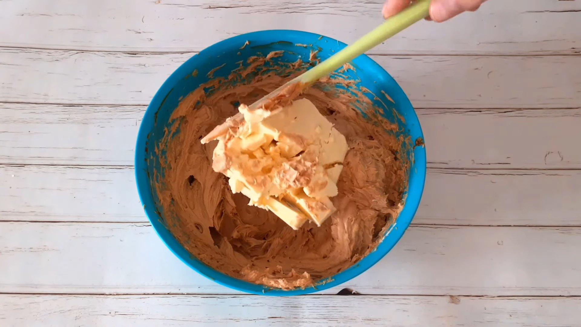 وصفة - جبنة كريمية مع حليب مكثف مغلي للكب كيك والإكلير - الخطوة 4