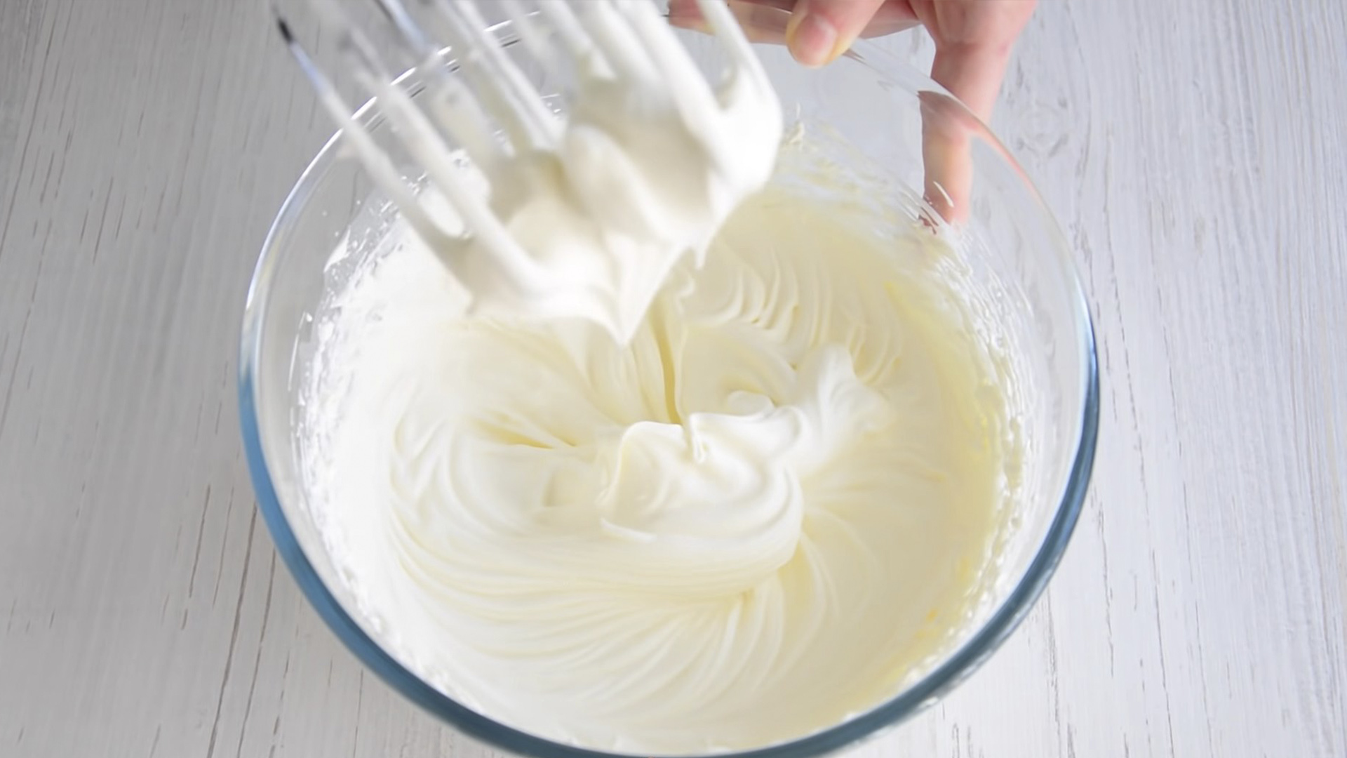 وصفة كريمة الماسكاربوني للتيراميسو - الخطوة 4-2