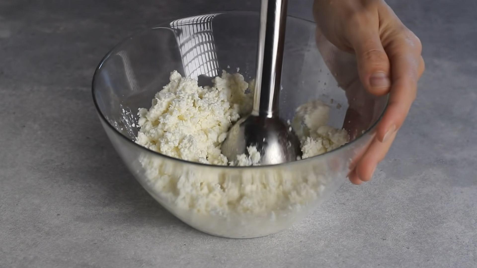 وصفة - كريمة اللبن الرائب الثابتة - الخطوة 2-1