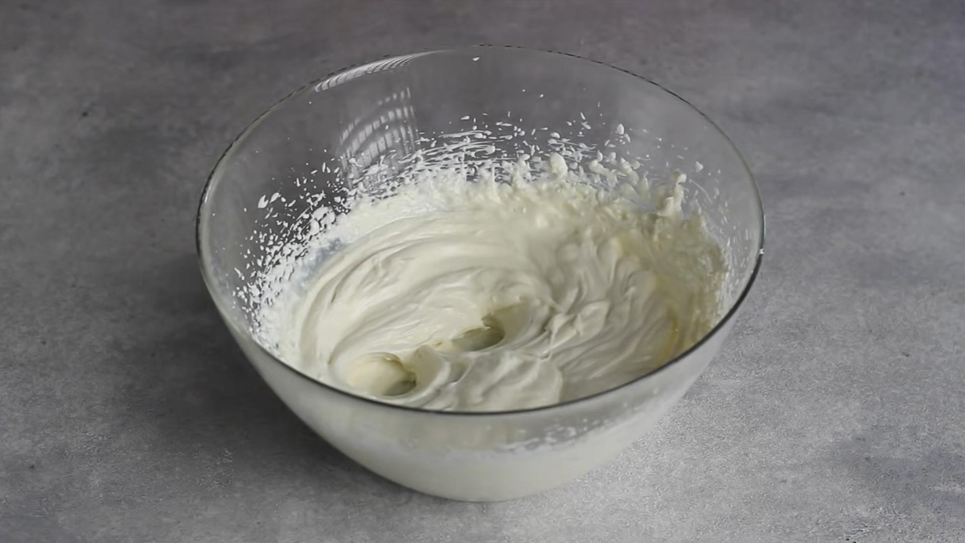 وصفة - كريمة اللبن الرائب الثابتة - الخطوة 4-2
