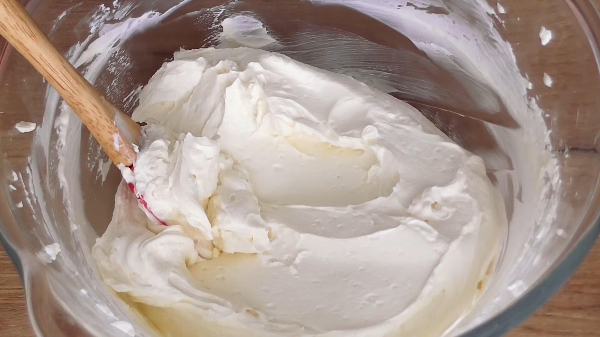 وصفة - كريمة تزيين الكيك بالماسكربون الثقيلة - الخطوة 10-1