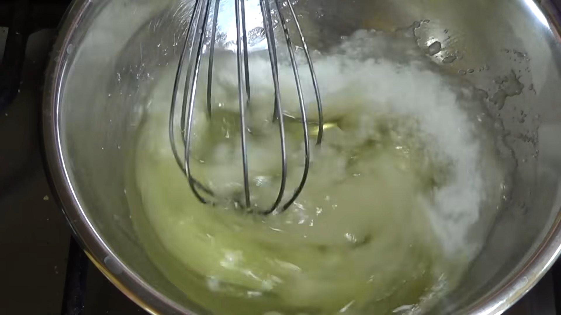 وصفة - كريمة زبدة غنية بالبروتين لتغطية الكيك - الخطوة 2-2