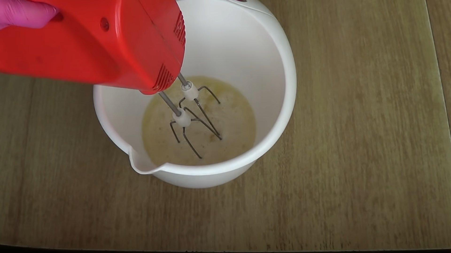 وصفة - كريمة زبدة غنية بالبروتين لتغطية الكيك - الخطوة 5-1