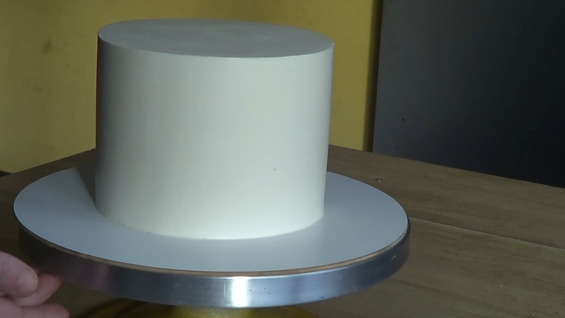 وصفة - كريمة زبدة غنية بالبروتين لتغطية الكيك - الخطوة 8-2