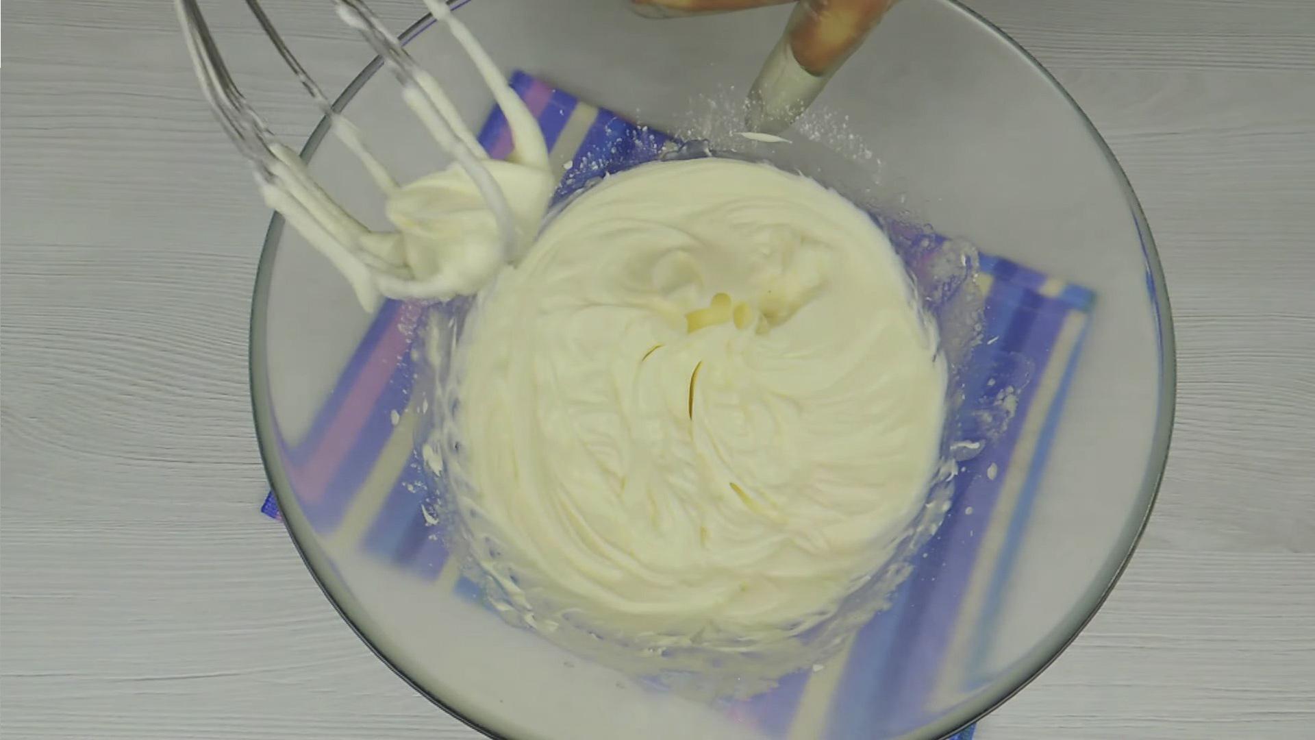 Rezept – Frischkäse-Frosting mit Puderzucker – Schritt 7