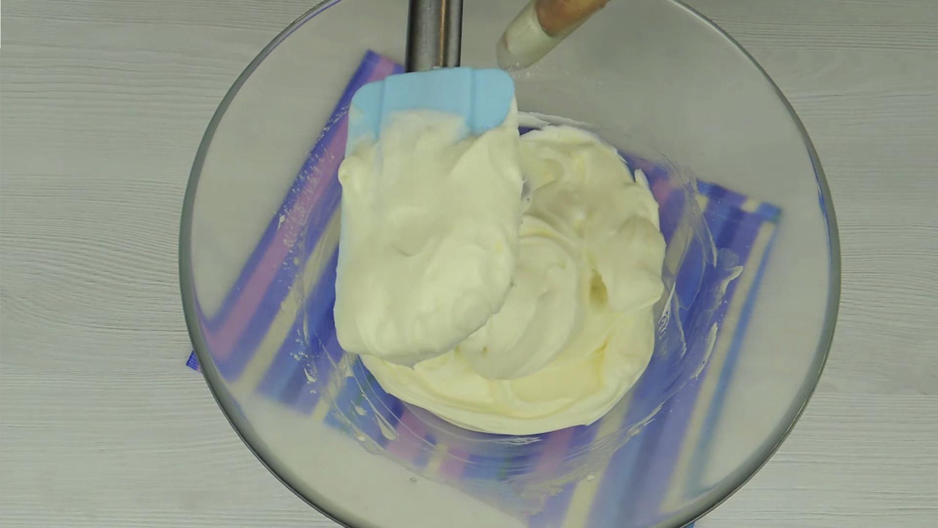 Rezept – Frischkäse-Frosting mit Puderzucker – Schritt 8-1