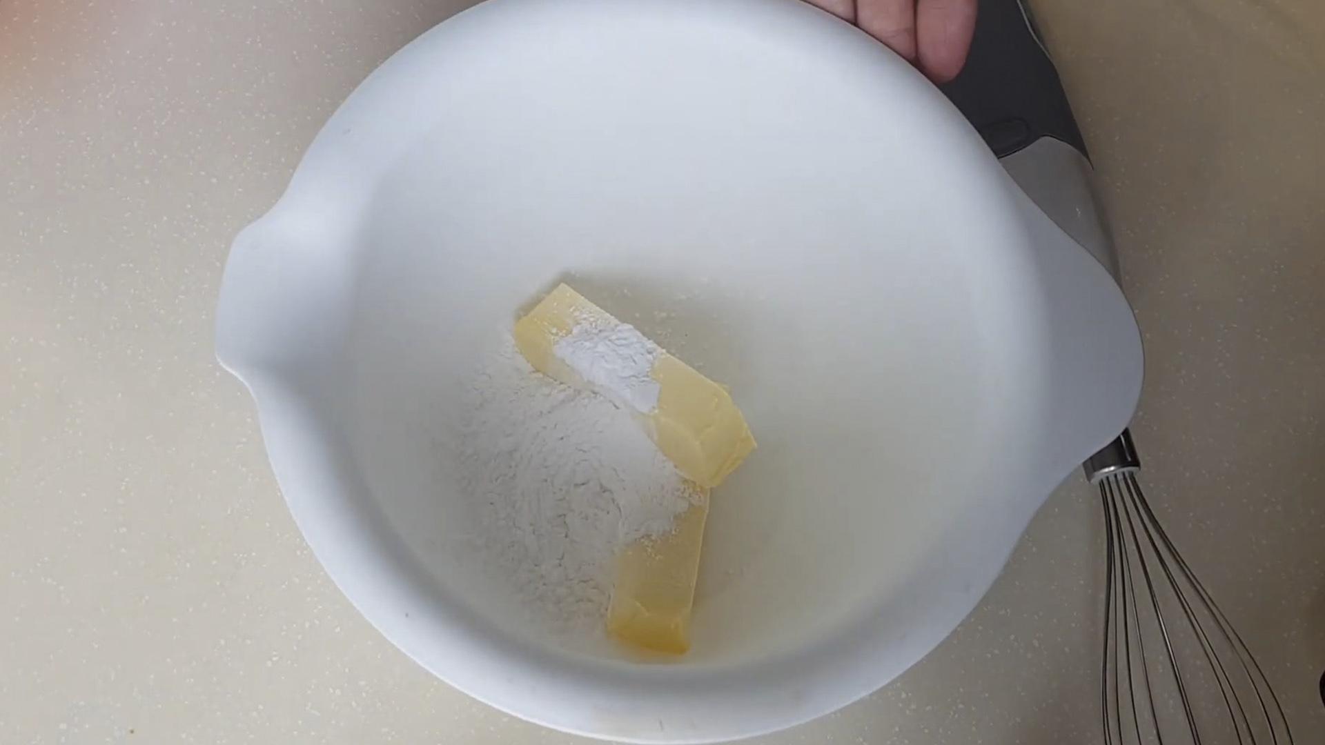 Recepta - Crema per a un pastís fet de formatge crema i llet condensada - pas 5