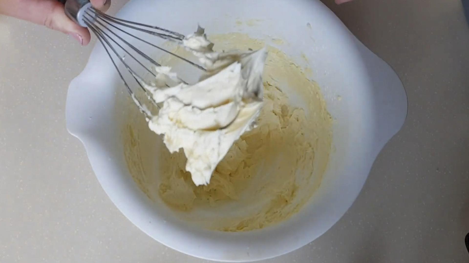 Recepta - Crema per a un pastís fet de formatge crema i llet condensada - pas 6