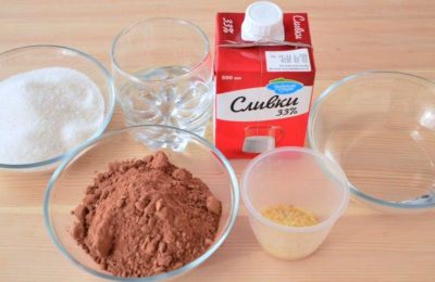 غاناش الشوكولاتة المصنوع من مسحوق الكاكاو - صورة