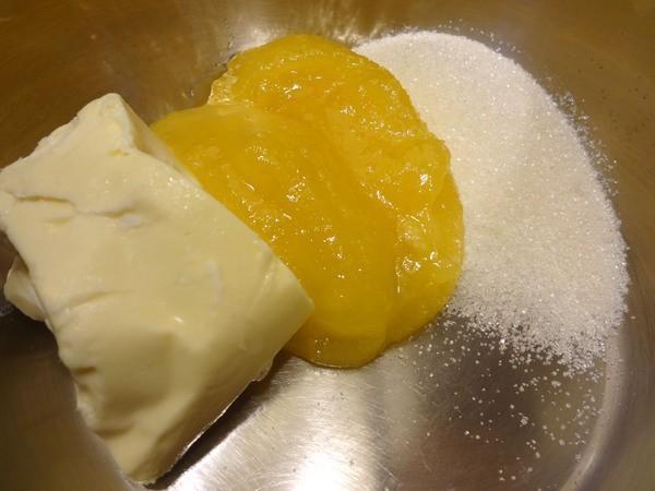 طريقة عمل كعكات الزنجبيل على عصا - الخطوة 2