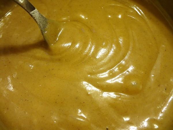 طريقة عمل كعكات الزنجبيل على عصا - الخطوة 4