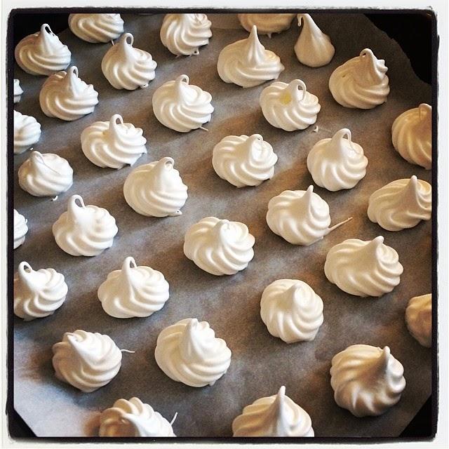 طريقة خبز الميرينغ في فرن غاز - صور