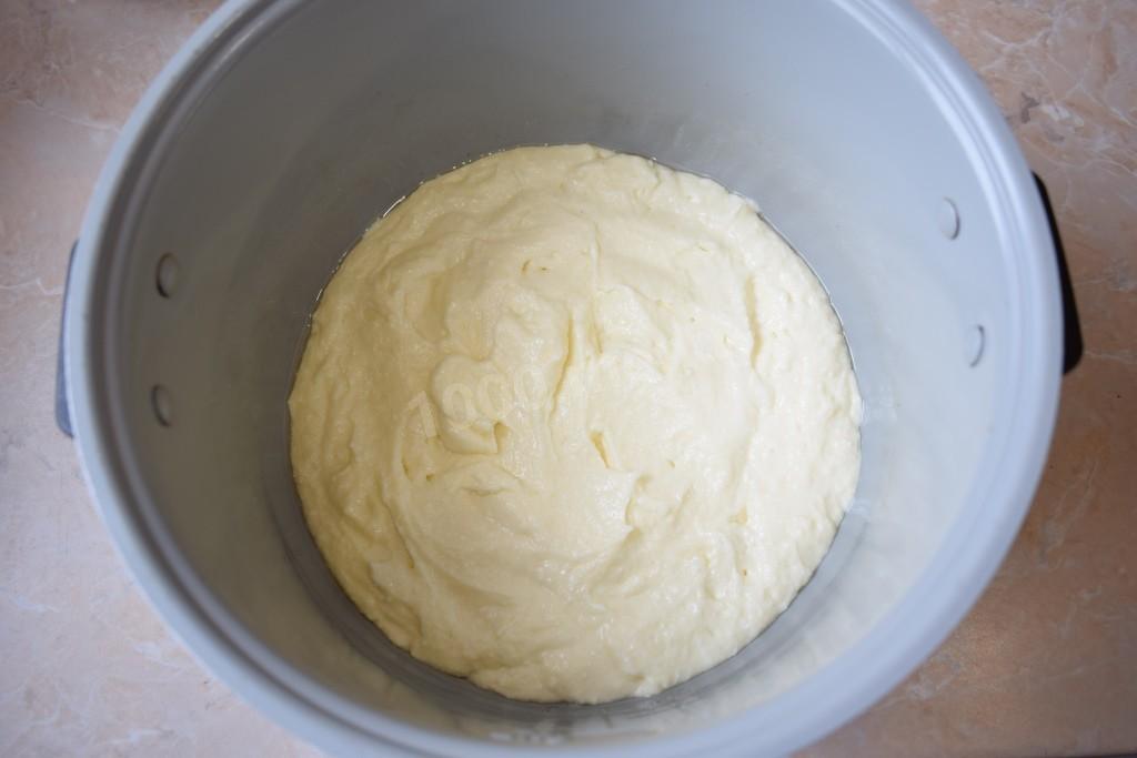 Com fer una cassola de formatge cottage en una olla de cocció lenta - foto