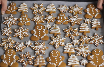 طريقة عمل كريمة تزيين خبز الزنجبيل - صورة