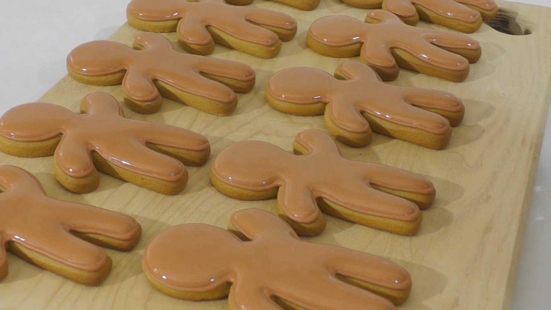 وصفة - كعكة الزنجبيل "الرجل الصغير" للعام الجديد - الخطوة 5