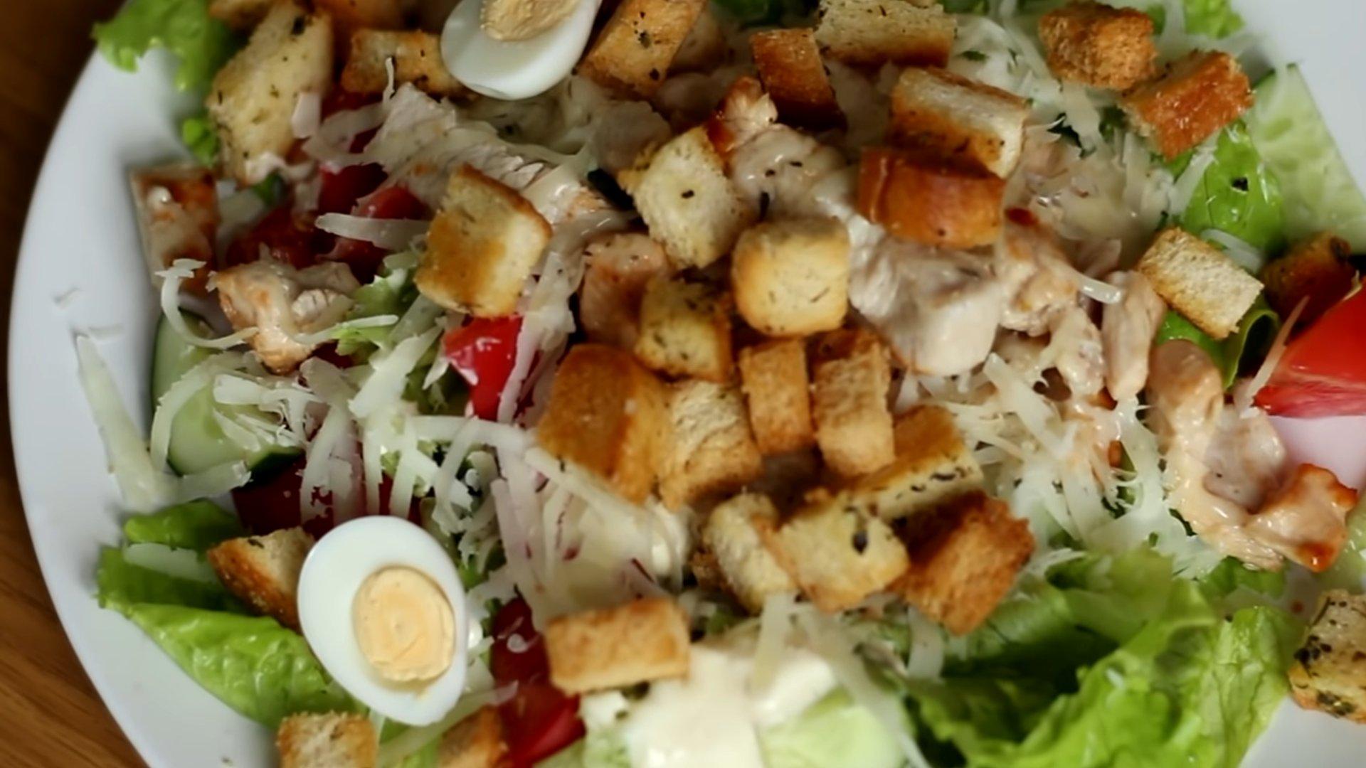 وصفة - قطع خبز سيزر المحمصة بالخبز الأبيض - الخطوة 9