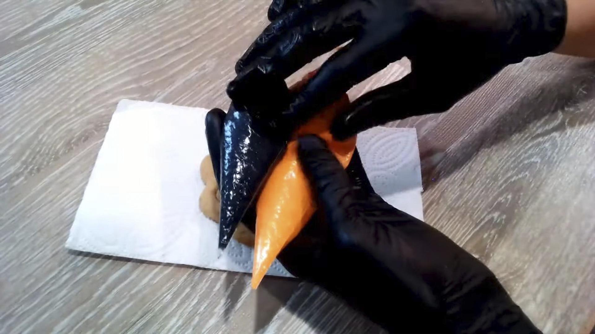 Recepta - Pa de gingebre de Cap d'Any "Pota de tigre" - Pas 1