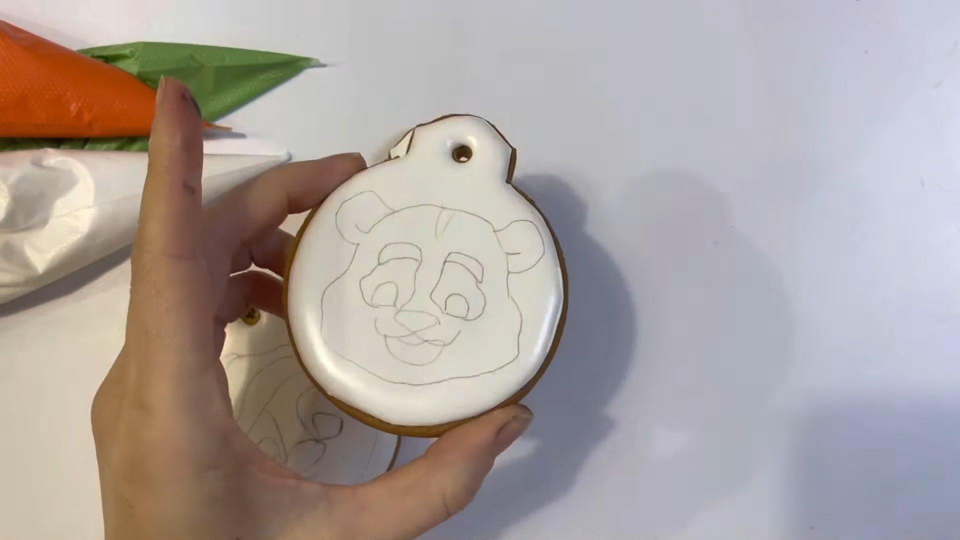 وصفة - زينة شجرة عيد الميلاد من خبز الزنجبيل - الخطوة 3