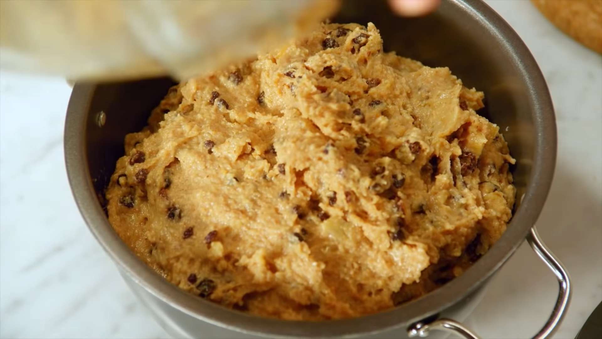 وصفة بودنغ البرقوق لعيد الميلاد - الخطوة 8