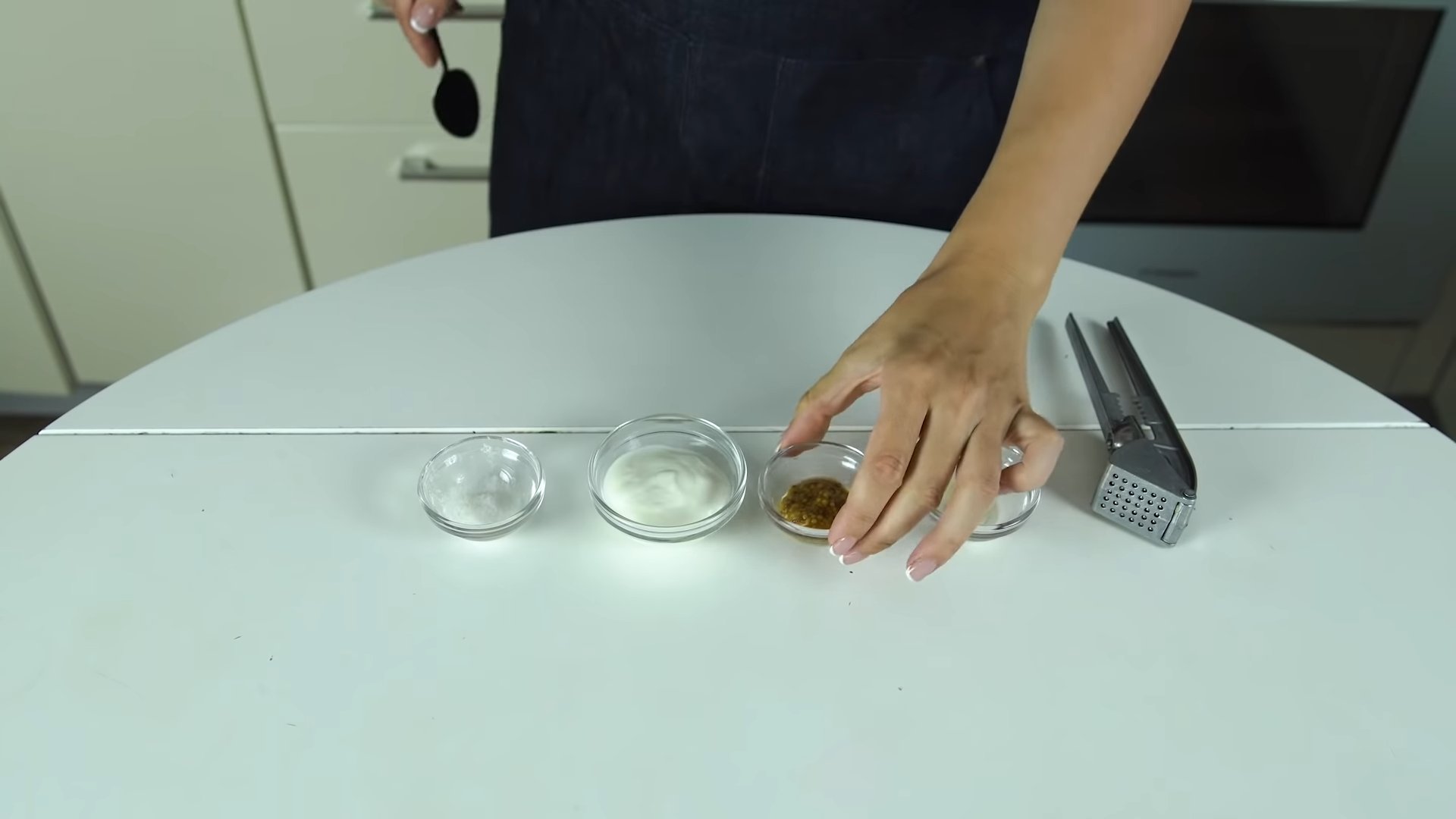 وصفة - صلصة سيزر صحية - الخطوة 1