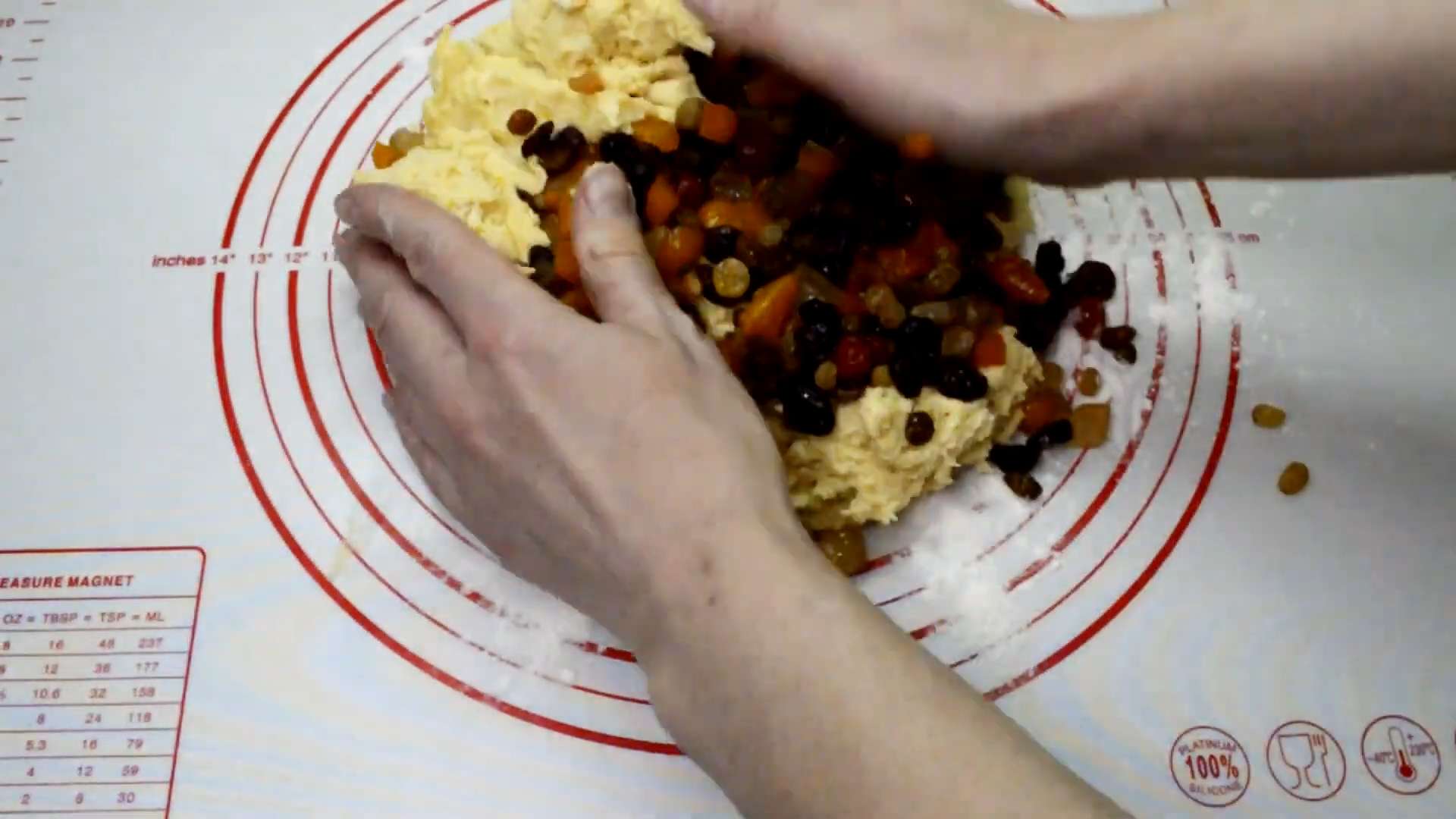 Ricetta - Stollen di Natale senza lievito - Fase 6