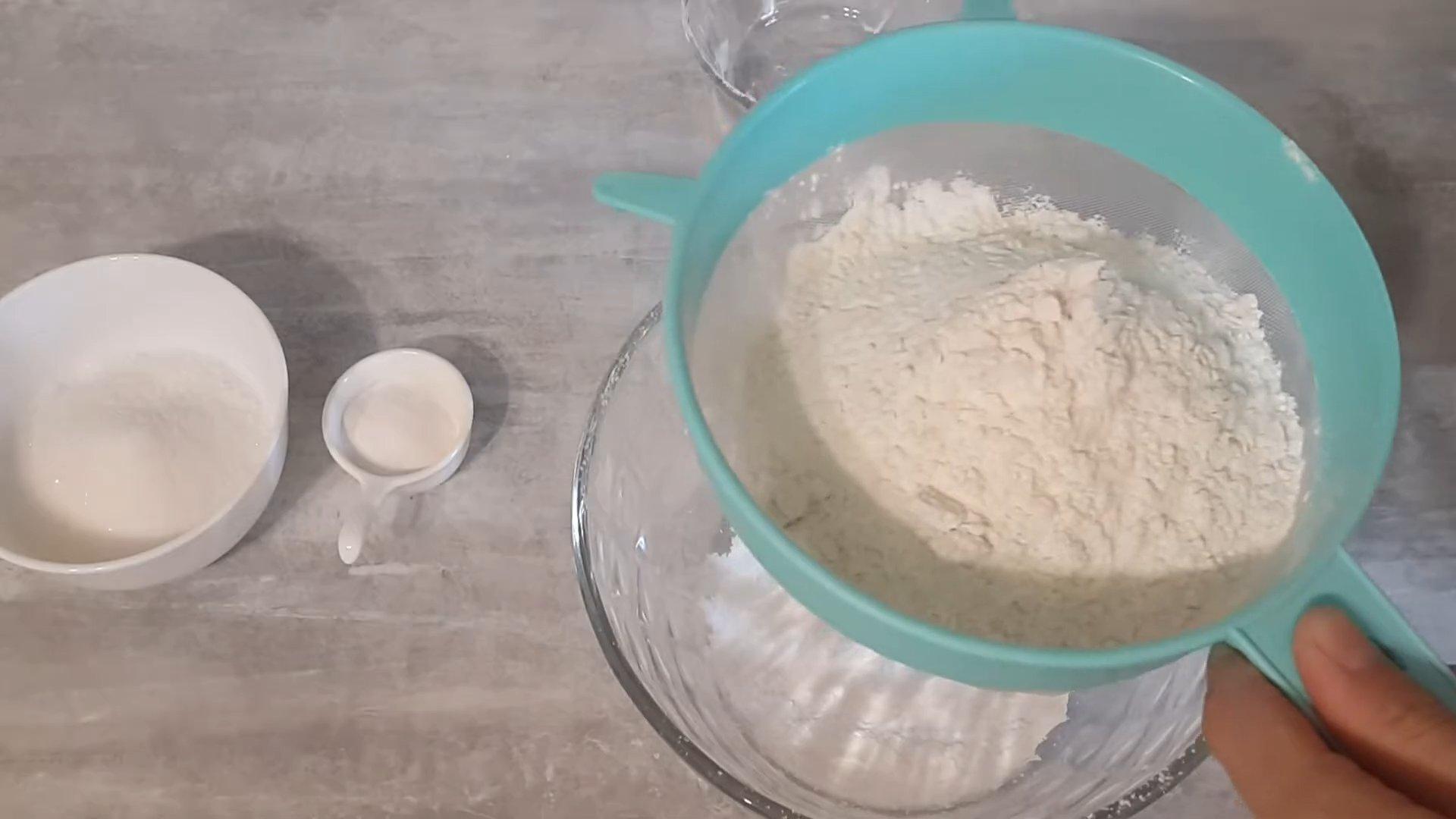 وصفة - كيكة الشيفون الرطبة - الخطوة 2