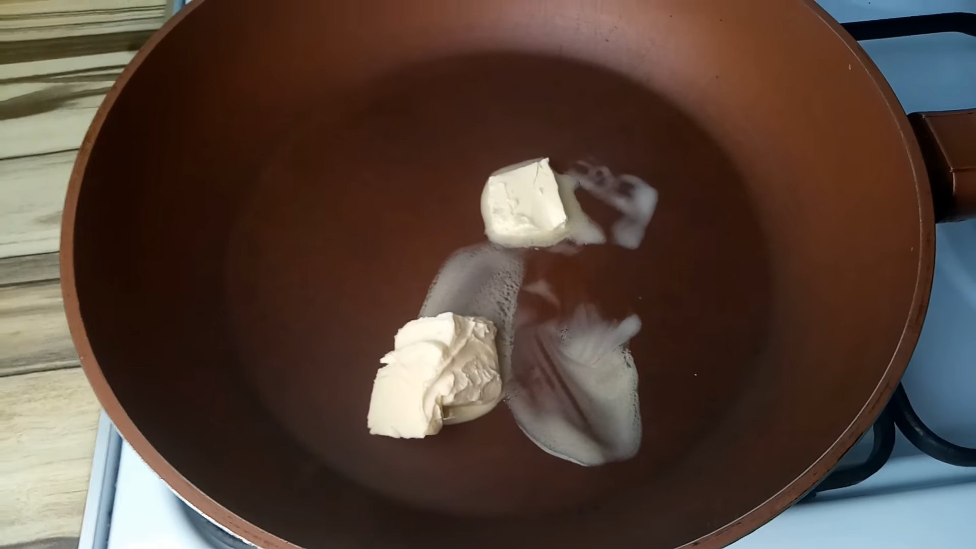 وصفة - فتات خبز سلطة سيزر في المقلاة - الخطوة 2