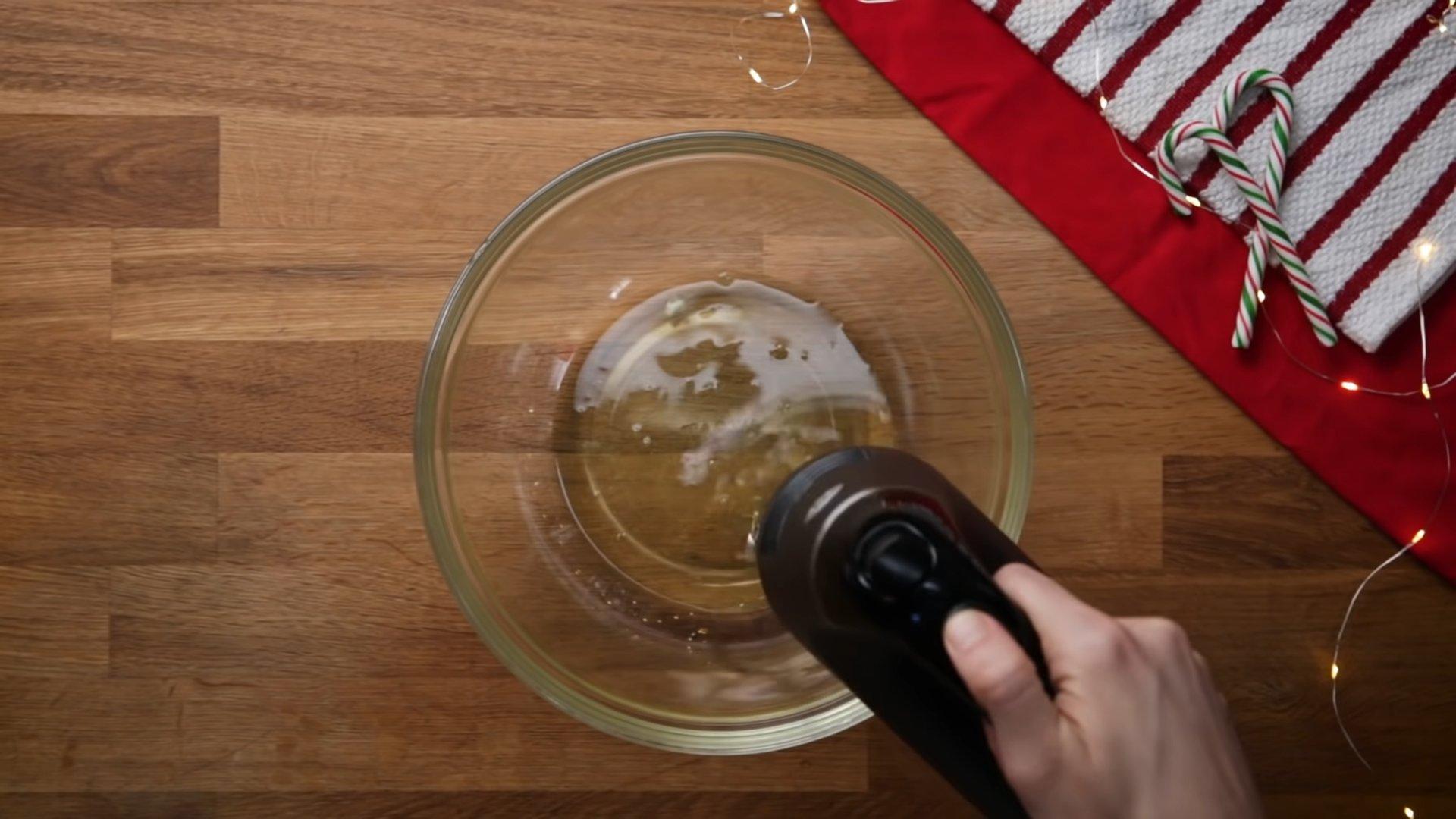 Rezept – Fassadenglasur für Lebkuchenhäuser – Schritt 1