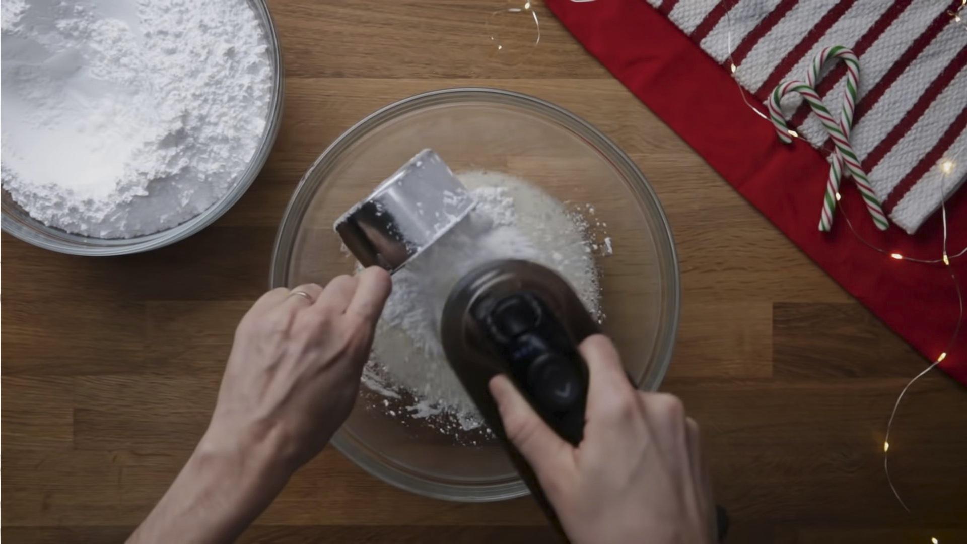 Rezept – Fassadenglasur für Lebkuchenhäuser – Schritt 3