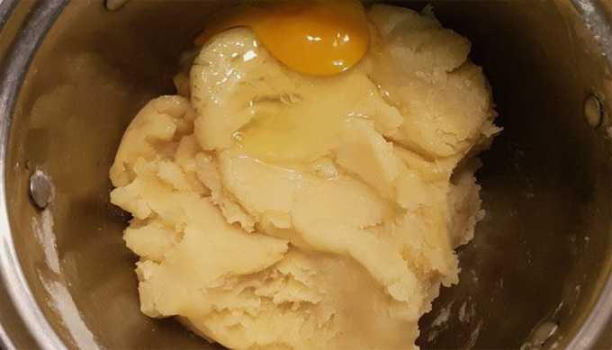 طريقة تحضير الإكلير في المنزل - الخطوة 3