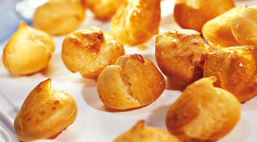 ماذا تفعل إذا سقطت قطع الإكلير بعد الخبز؟ - صورة