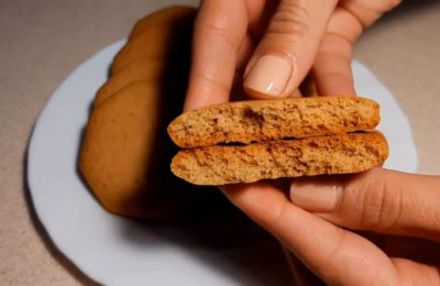 كعكات الزنجبيل الخاصة بالصوم الكبير بدون بيض - صورة