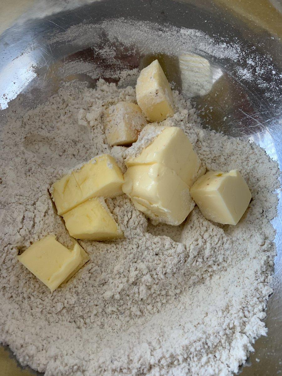 وصفة - كعكة إسفنجية بيضاء كالثلج مع بياض البيض - الخطوة 3