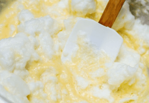 وصفة - كيكة إسفنجية غنية بالبروتين - الخطوة 4