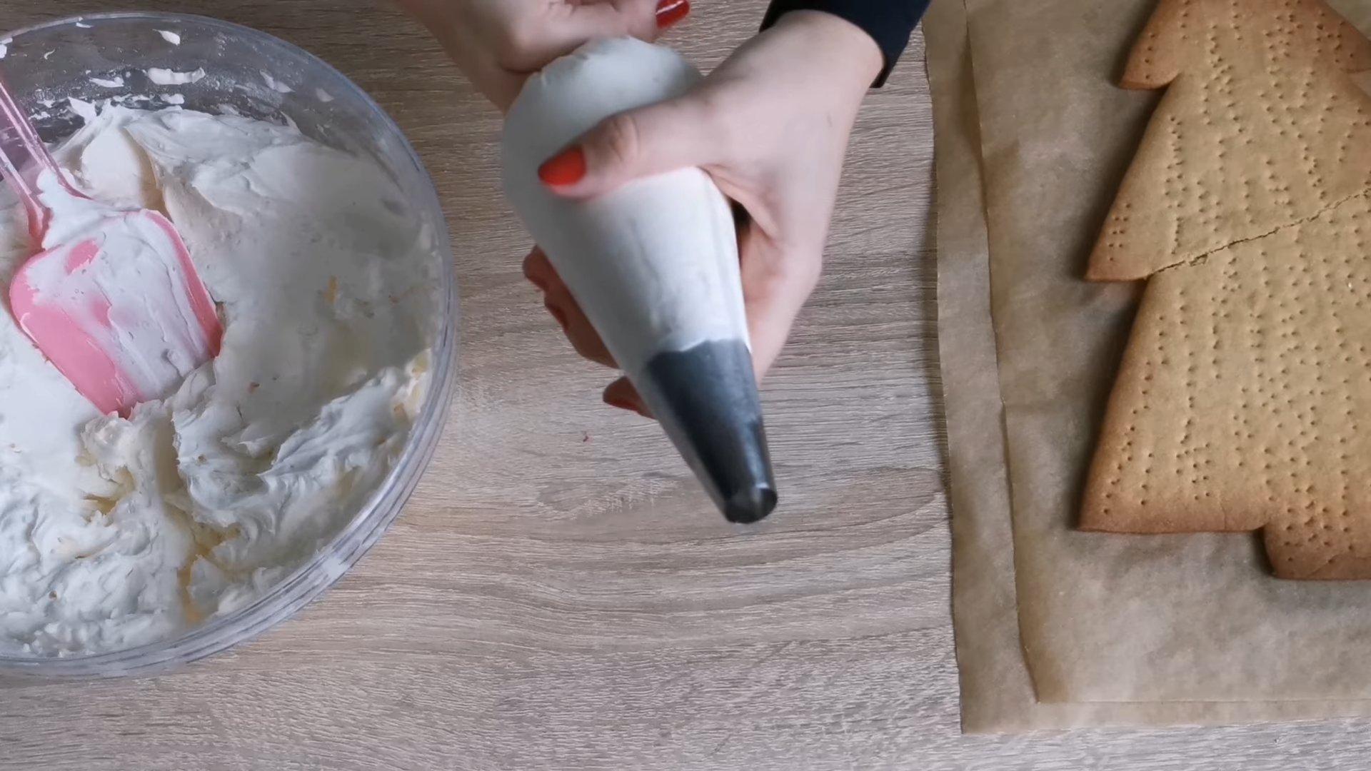 Recette - Gâteau en forme de sapin de Noël en forme de chiffre - Étape 10