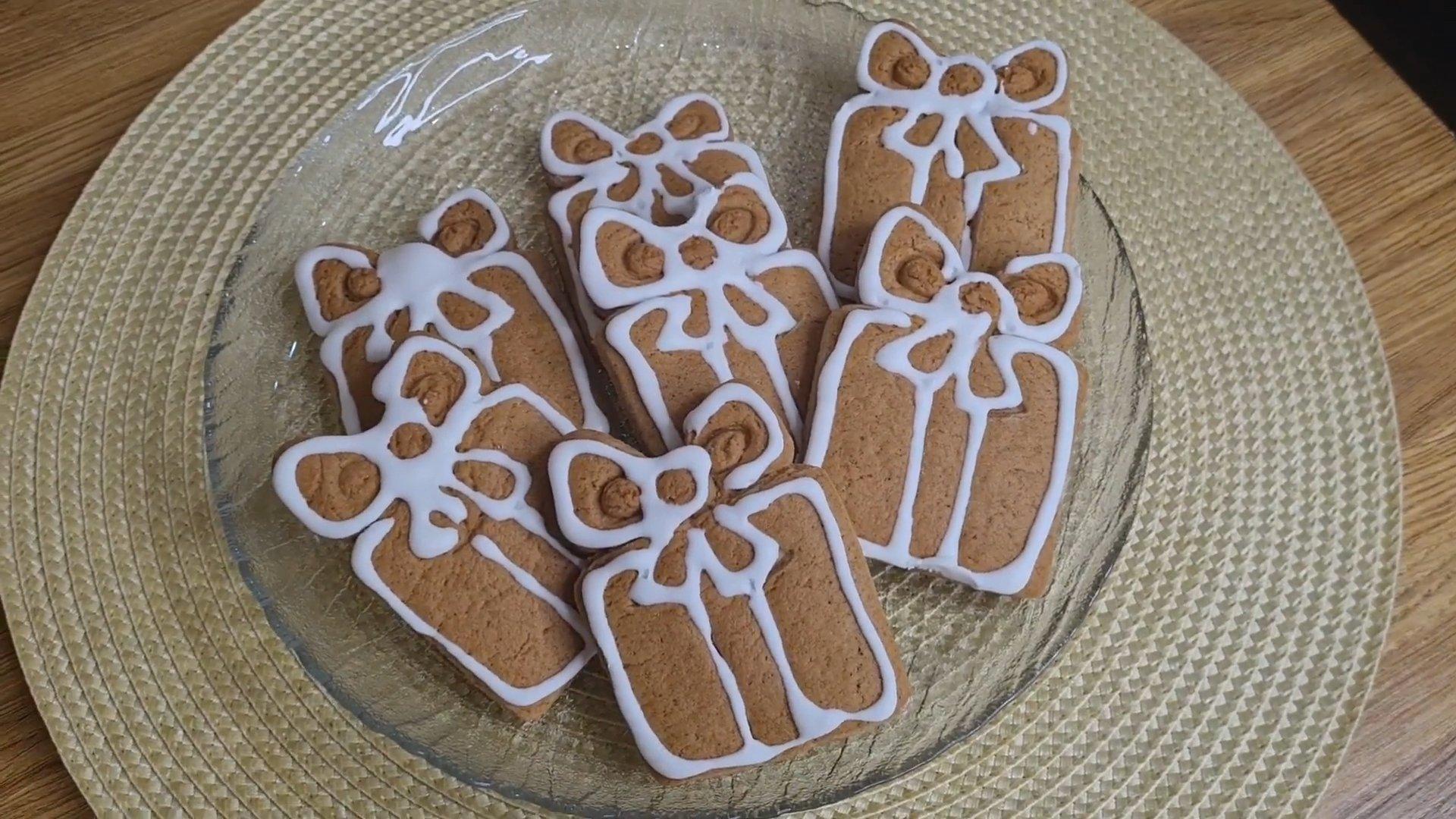 وصفة - كعكات الزنجبيل لتزيين المنزل - الخطوة 11