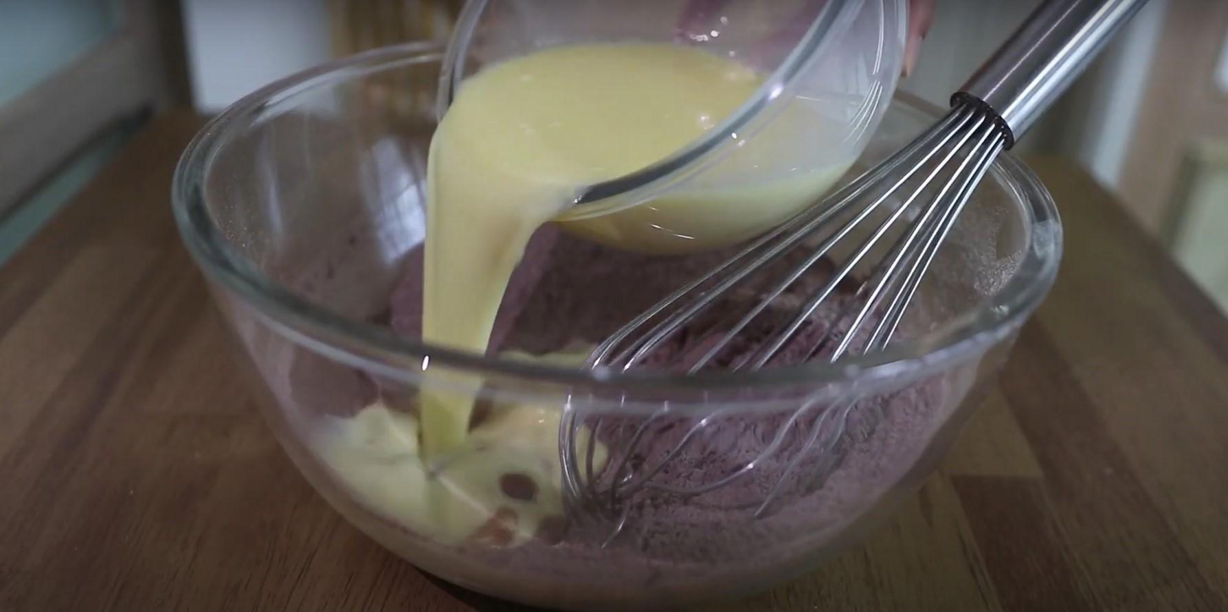 وصفة - كعكة بينتو بالشوكولاتة - الخطوة 5