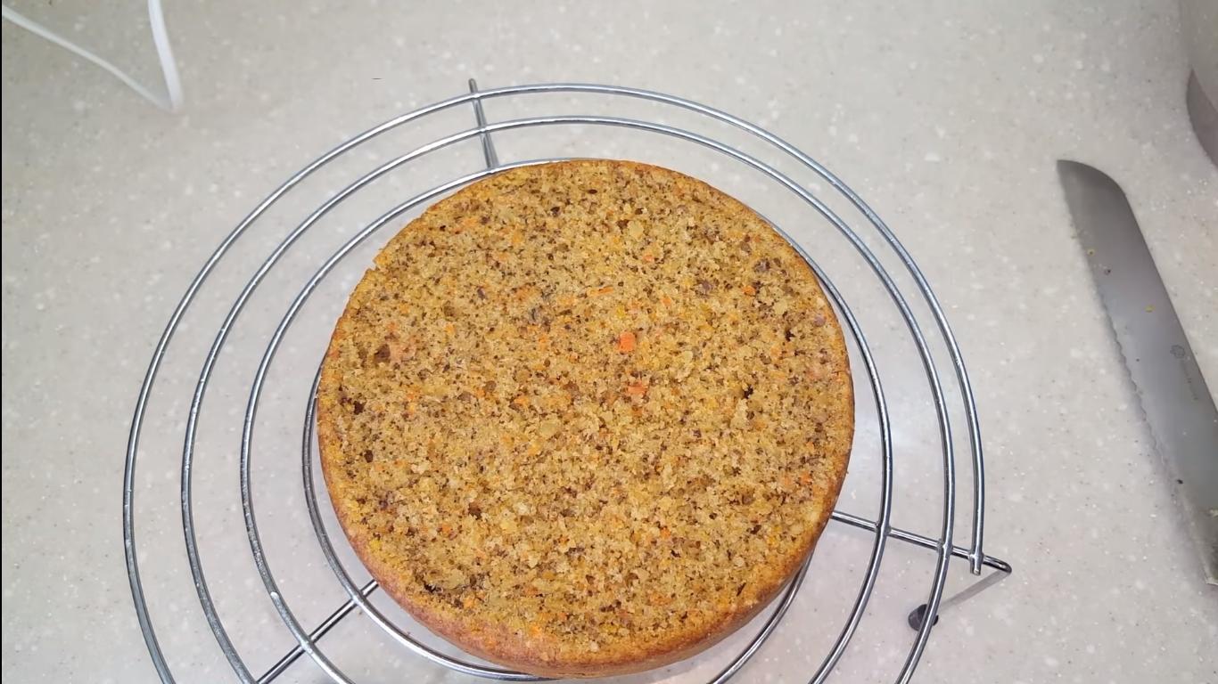 Recipe ng Carrot Cake na may Walnuts - Hakbang 10