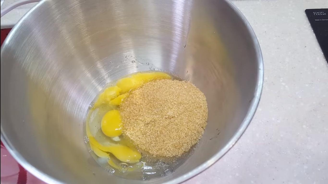 Recipe ng Carrot Cake na may Walnuts - Hakbang 4