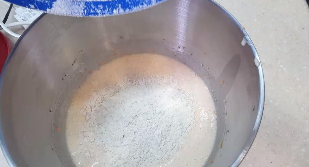 Recipe ng Carrot Cake na may Walnuts - Hakbang 6