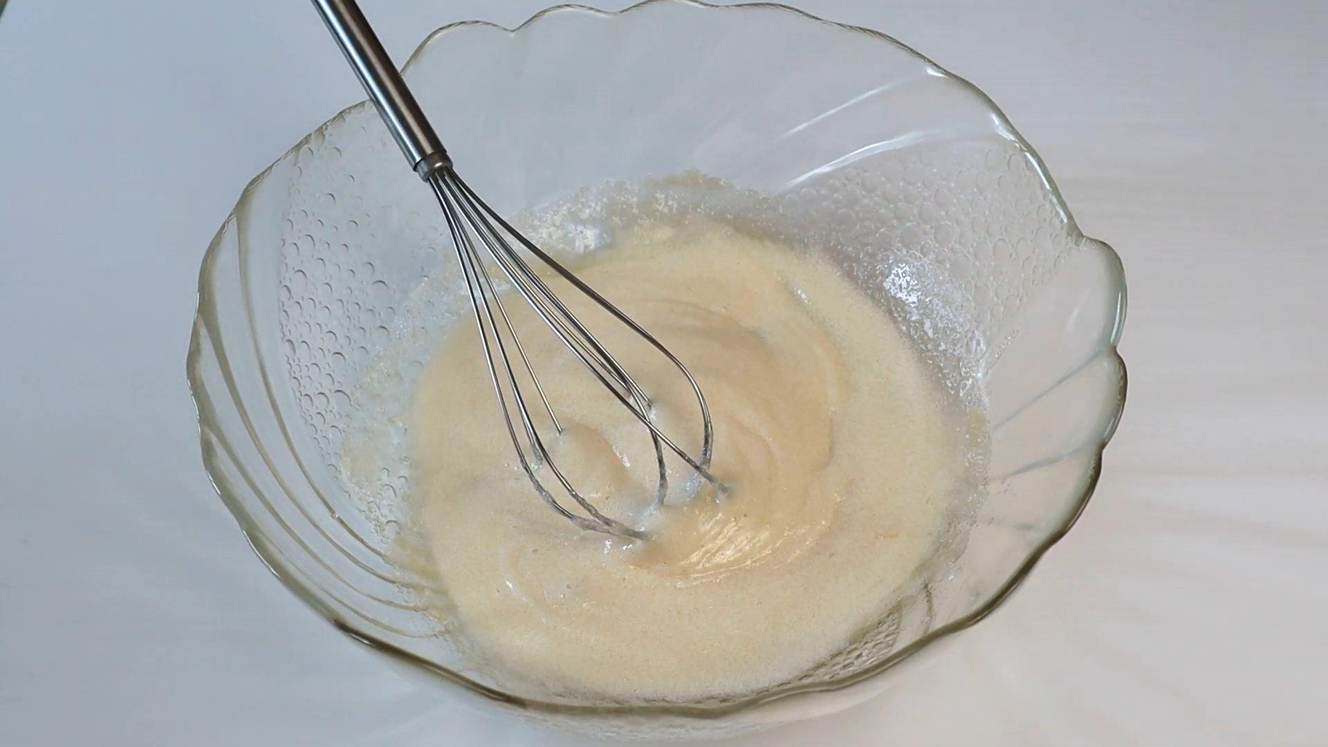 Bløde chokoladepeberkager med creme fraiche i ovnen - Trin 3