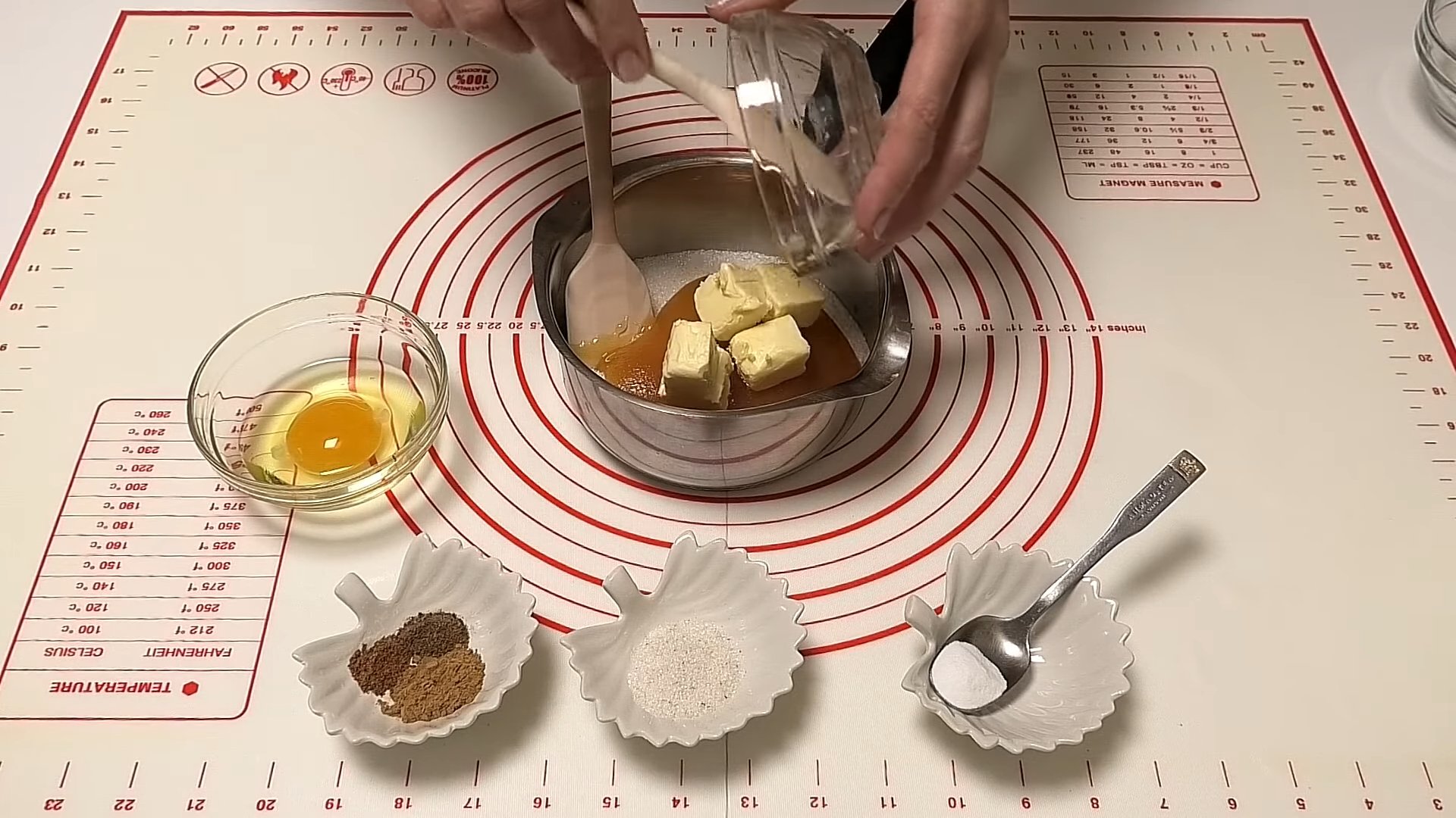 Recepta de pa de gingebre Tula amb melmelada - Pas 2