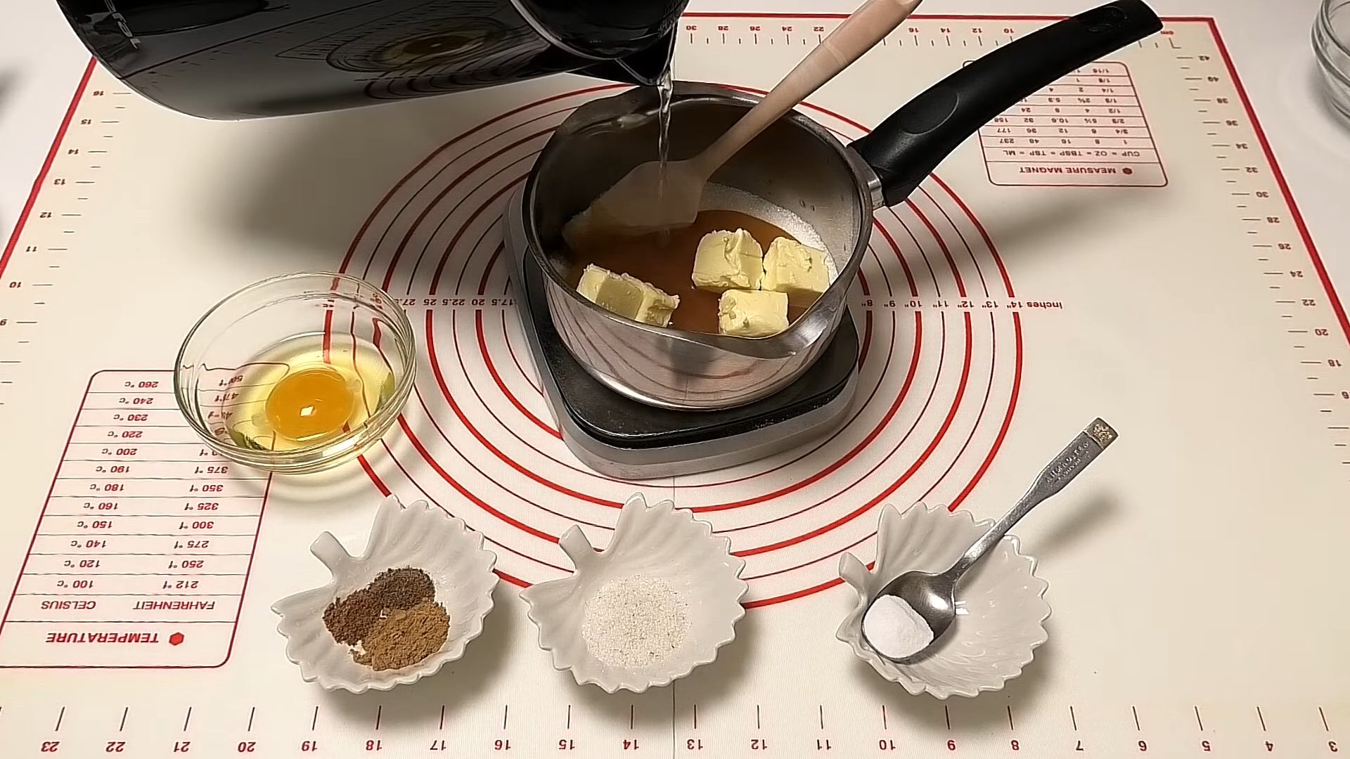 Recepta de pa de gingebre Tula amb melmelada - Pas 3