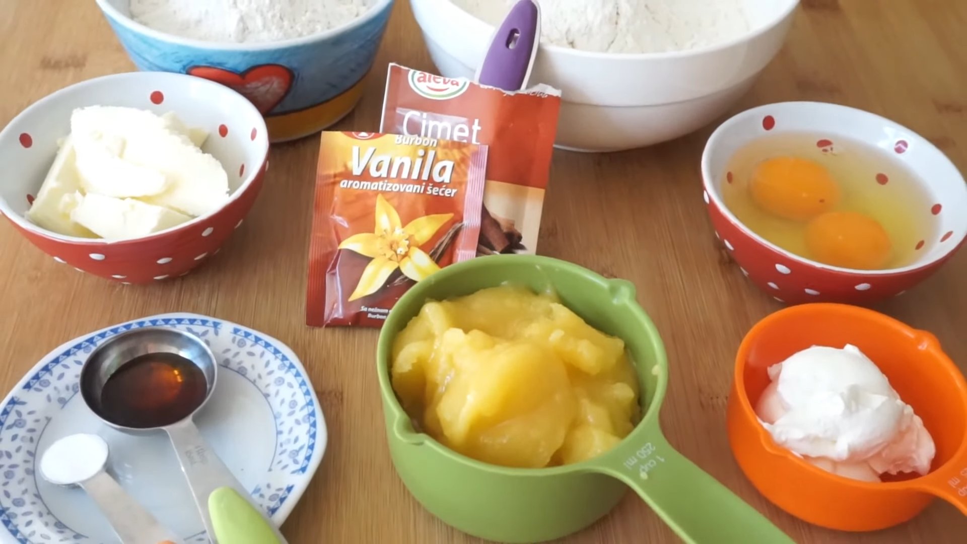 وصفة كعكات الزنجبيل بالعسل - الخطوة 1