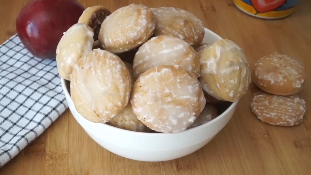 طريقة عمل كعكات الزنجبيل - صورة