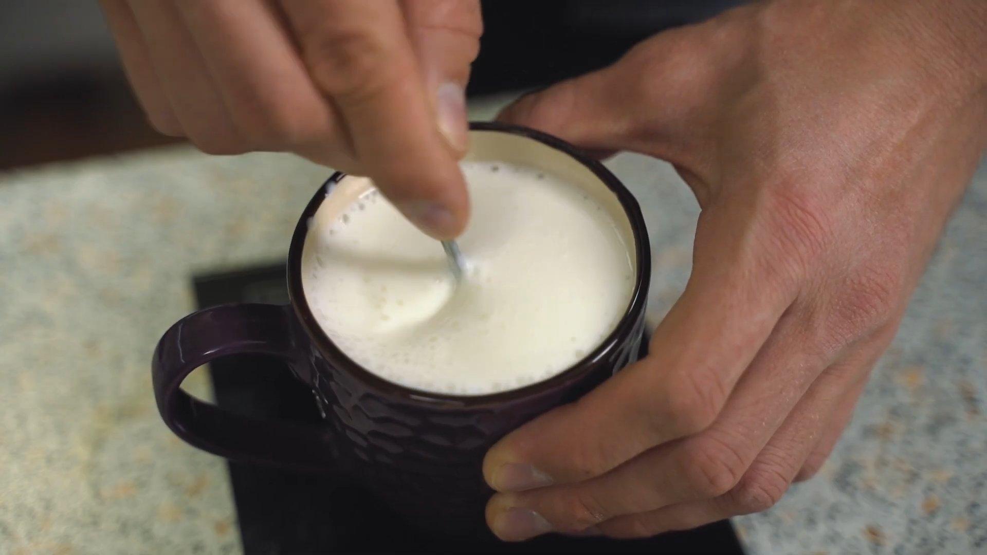 Opskrift - Chokoladekage i en slowcooker med kefir - Trin 4