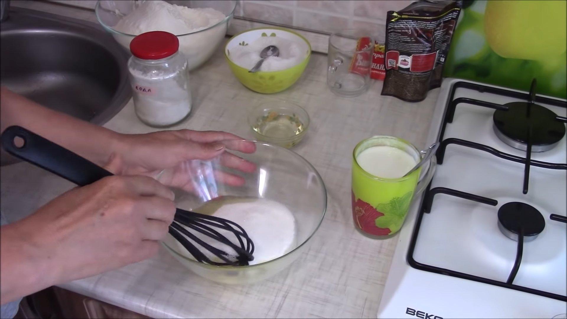 Recette - Pain d'épices rapide au kéfir et au chocolat - Étape 1