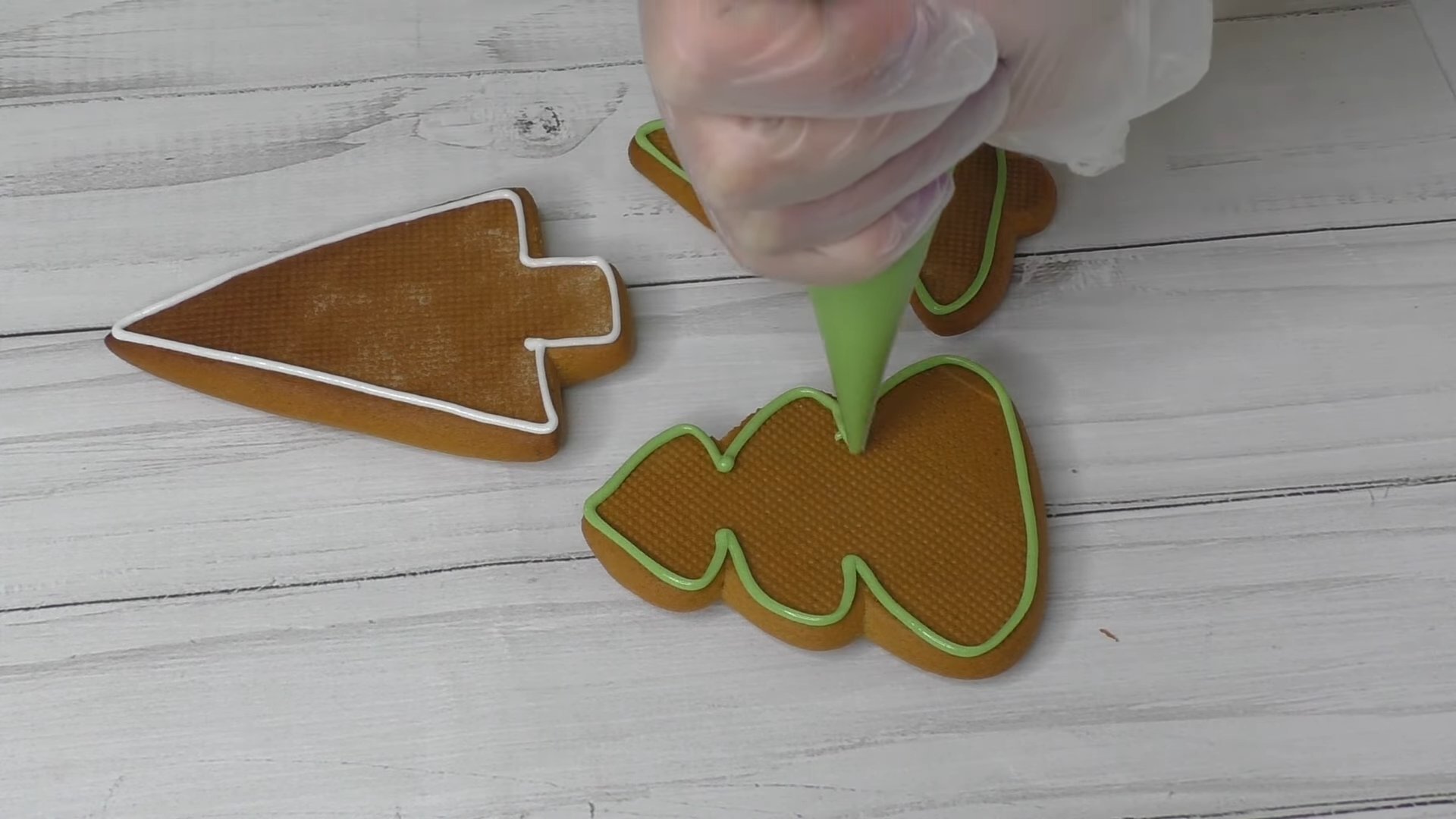 وصفة - دورة متقدمة "رسم كعكات الزنجبيل للعام الجديد" - الخطوة 1